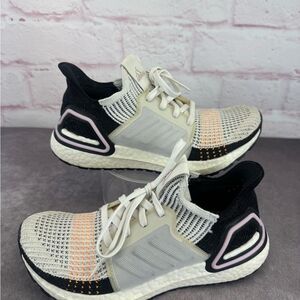 Adidas Ultraboost 19 Youth Size 5 Running Shoes White Black